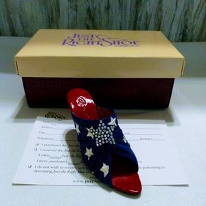 Just the right shoe by Raine "The Spangled"